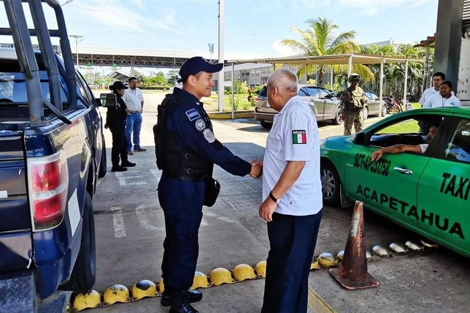 El Comisionado de Migración se encuentra de gira en Chiapas supervisando retenes y albergues para migrantes.