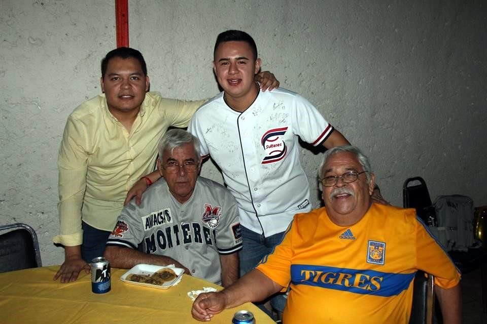 José Joshio Uribe, Marco Seyde, Marcos Seyde y Roberto del Real