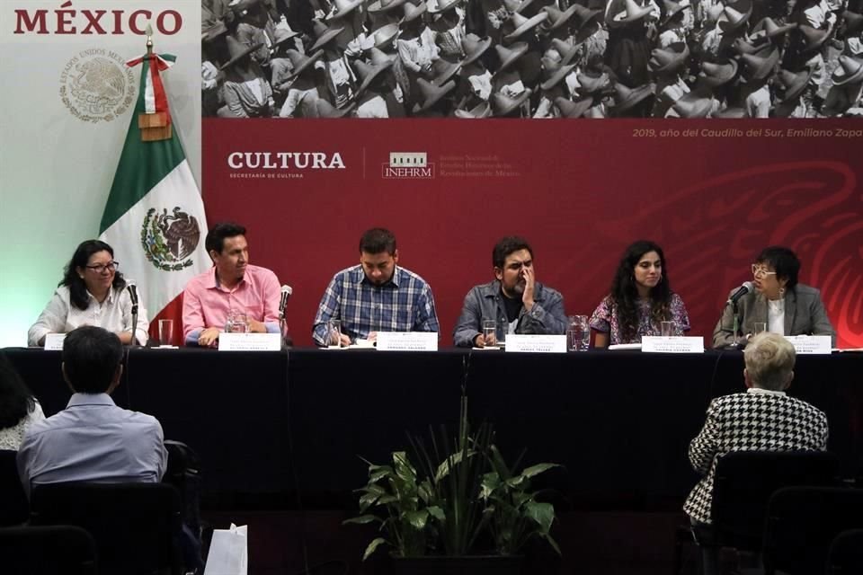 Autores de diversas generaciones se reunieron en el INEHRM para honrar la memoria de José Emilio Pacheco.