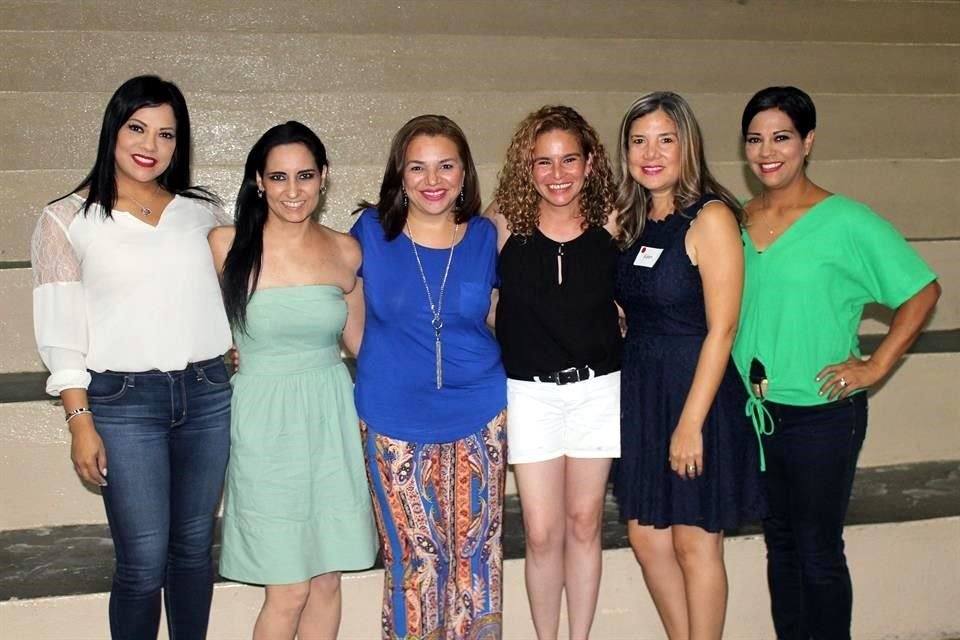 Lizeth Reyes Garza, Alejandra Garza, July Mejía, Paloma Guadiana, Karen Zapata y Mónica Reyes
