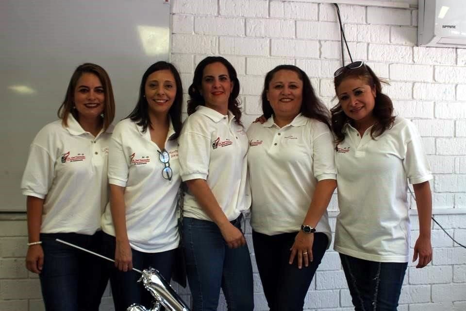 Lucila Arizpe, Montze Alemán, Nora Cortez, Martha García y Erika Salinas