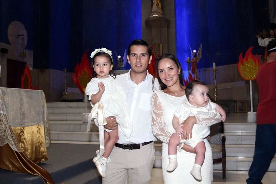 Víctor Ledezma Garza, Sofía Ledezma López e Iliana López de Ledezma y Víctor Manuel Ledezma López