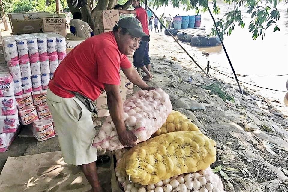 Desde el 7 de junio -tras el anuncio presidencial en el Suchiate- se redujo drásticamente el trasiego de indocumentados, verduras, camarón, ropa, cervezas.