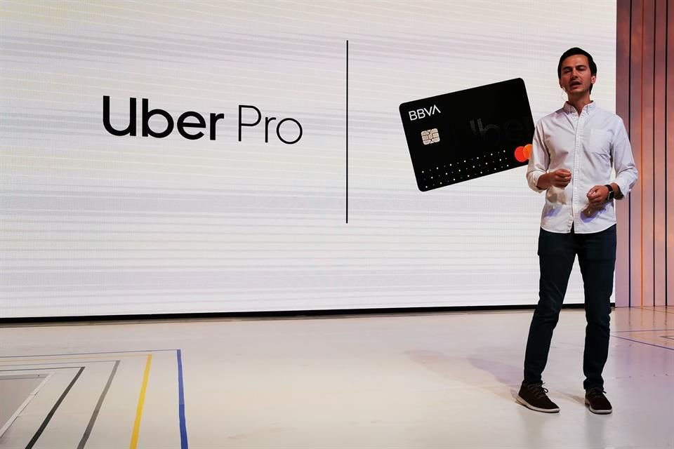 El programa piloto Uber Pro otorgará beneficios desde hoy a conductores de 7 ciudades del País y la tarjeta de socios conductores, lanzada con BBVA y mastercard, estará disponible en 6 ciudades.