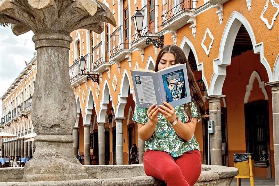 Empápate en el estilo de vida y las narrativas locales de Sayula.