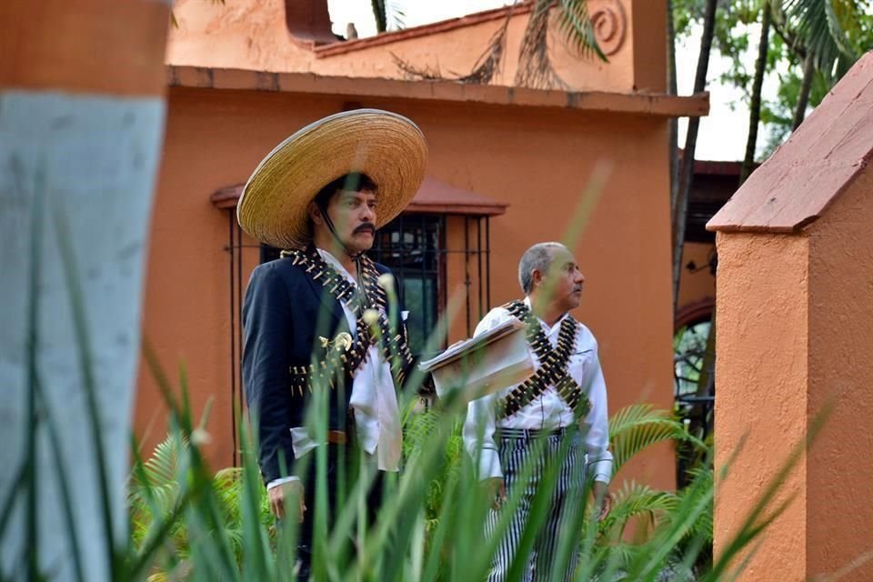 Estampas zapatistas itinerará por diversos municipios morelenses. La obra surge de un proyecto de teatro comunitario encabezado por Chabaud y Castillo.