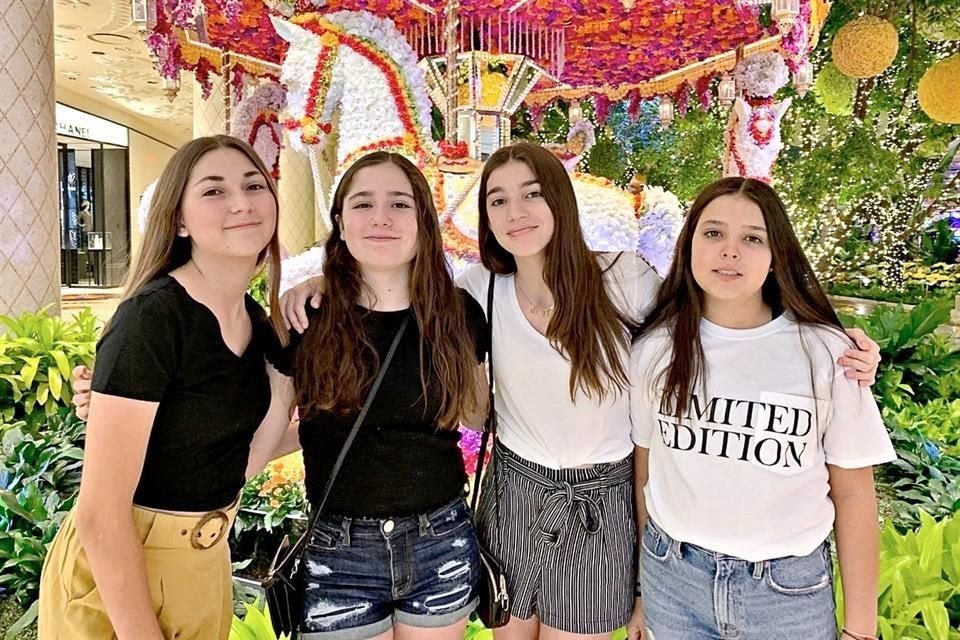Daniela Loustaunau, Mariel Elizondo, Daniela Garza Balderas y Cordelia Villarreal