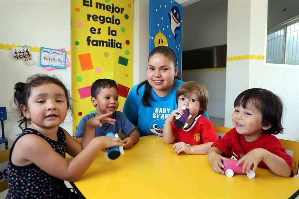Regina Enríquez, Bruno Castro, Valeria Hernández, Bruno Rodríguez y Taisei Garza