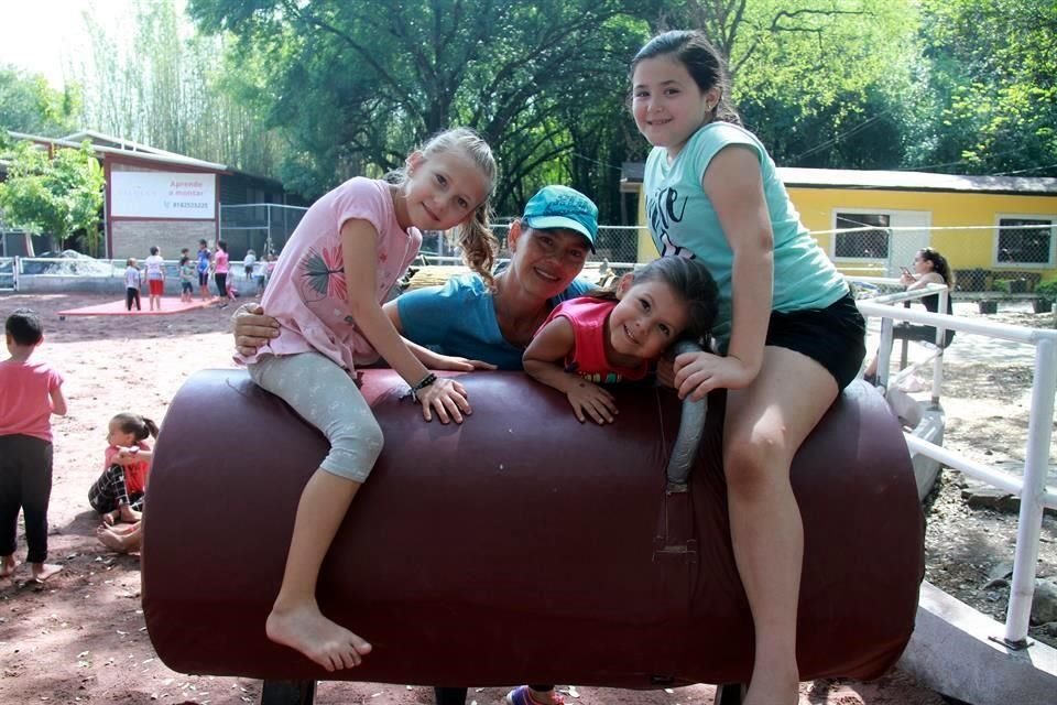Lucía Gómez Lopez, Lorena Ballí, Sofía Briseño y Carolina Villarreal