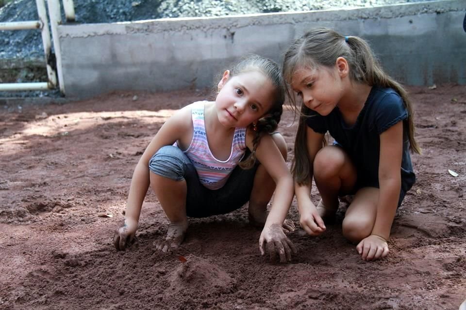 Ana Rebeca Vidal Tamez y María Andrea Alonso Morales
