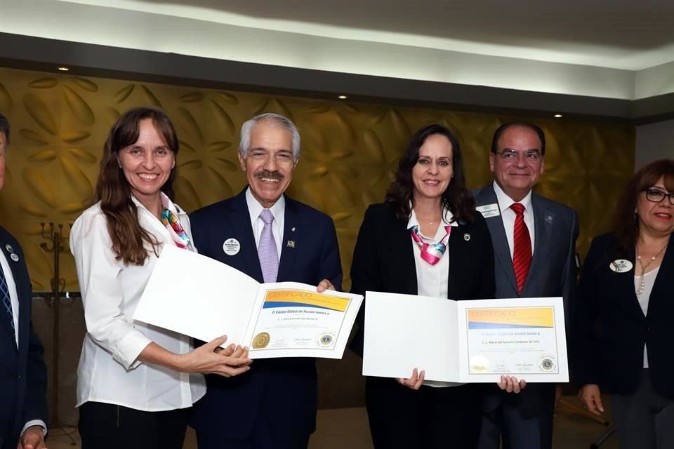 Elva Carmen Cárdenas, José Luis Alatorre Bautista, Mary Cárdenas de Vela y Juan Manuel Martínez Alba