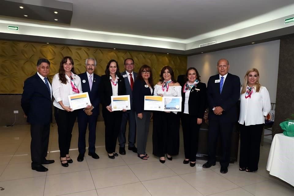 Elva Carmen Cárdenas, José Luis Alatorre Bautista, Mary Cárdenas de Vela, Juan Manuel Martínez Alba, Irma Laura Ortiz Moctezuma, Thelma Flores de Solís, Irma Laura Martínez Ortiz, Ramiro Vela Villarre