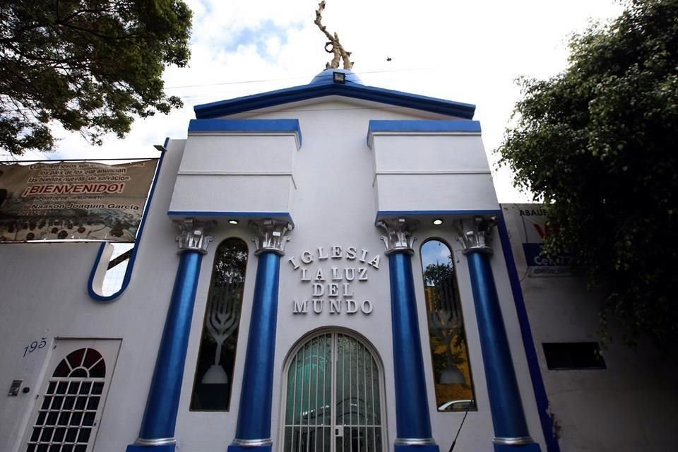 Algunos templos de La Luz del Mundo serían usadas para llevar los servicios del programa gubernamental los 'Consulados sobre Ruedas'.