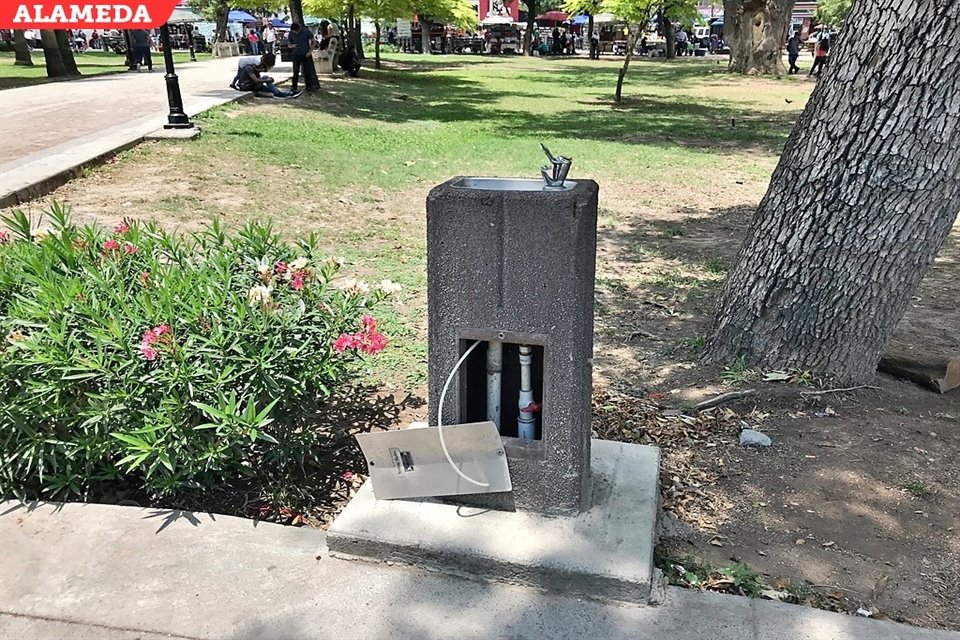 En la Alameda hay bebederos que tienen tiempo sin funcionar y están dañados.