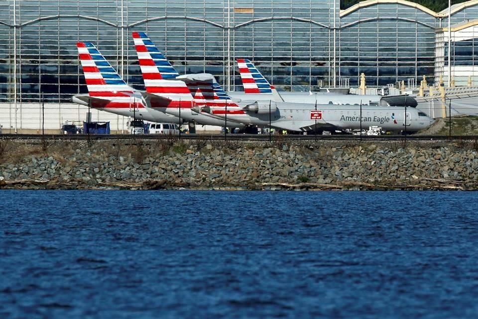 La facturación de American Airlines rozó los 12 mil millones de dólares, un récord para el trimestre.