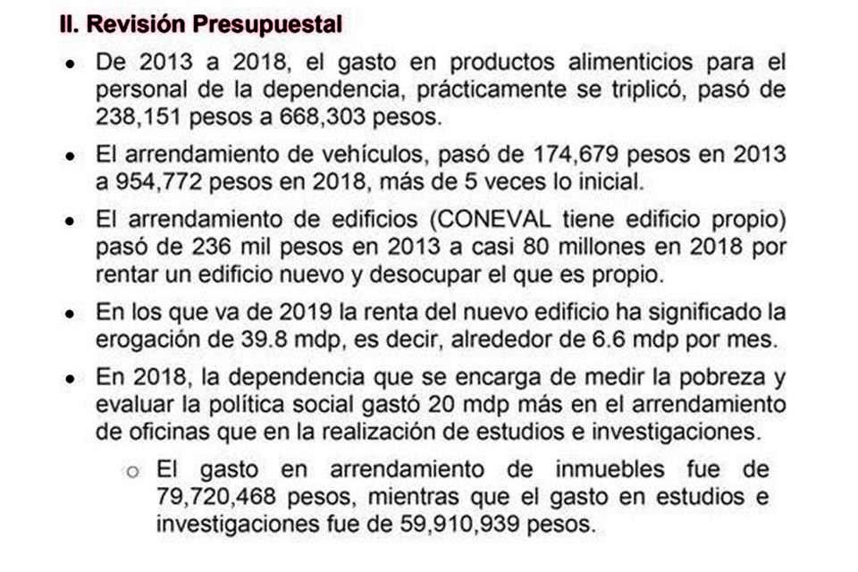 En Twitter, López Obrador dio a conocer lo que consideró 'excesos' del Coneval.