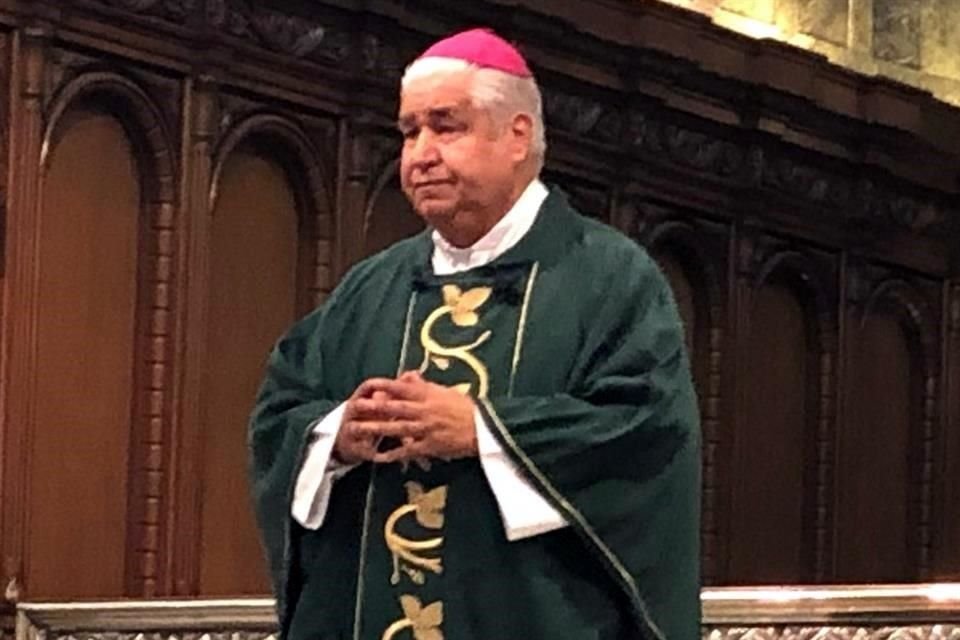 El Arzobispo Rogelio Cabrera López oficició la Misa de Confirmaciones en Catedral.