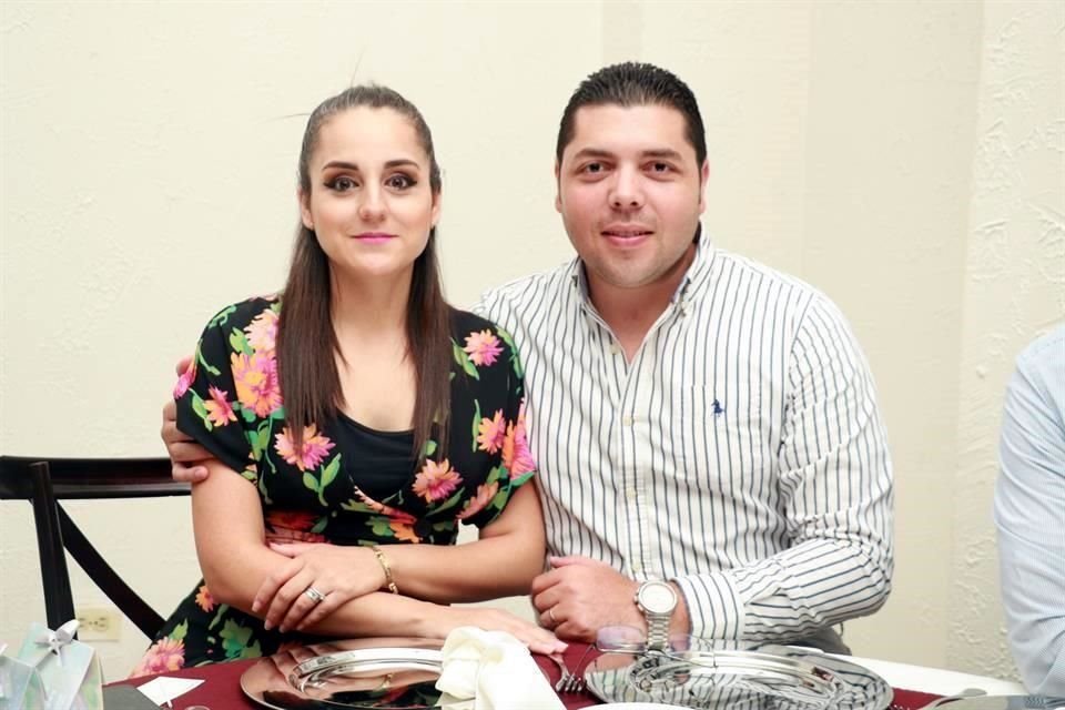 Dalia Chapa y Sergio Elizondo