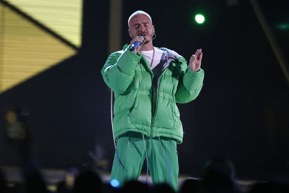 J Balvin es el primer artista latino principal del festival, que se transmitirá en vivo en YouTube.