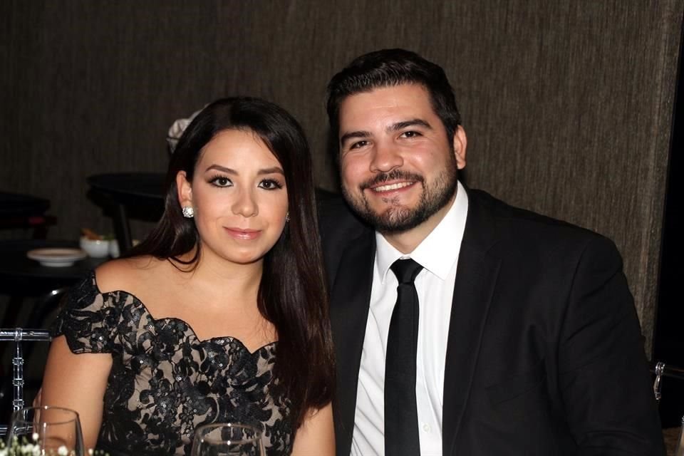 Alejandra Sánchez y Gabriel Urrutia