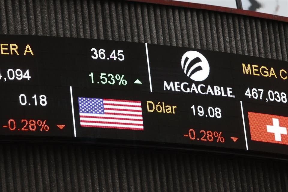 A pesar de las ganancias de este año, las acciones mexicanas se cotizan a 12.2 veces sus ganancias anticipadas combinadas de 12 meses, aún por debajo de su promedio histórico de 10 años de 13.6 veces.