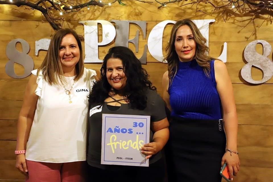Gina Bobbio, Cinthia Guzmán y Belinda Bañuelos