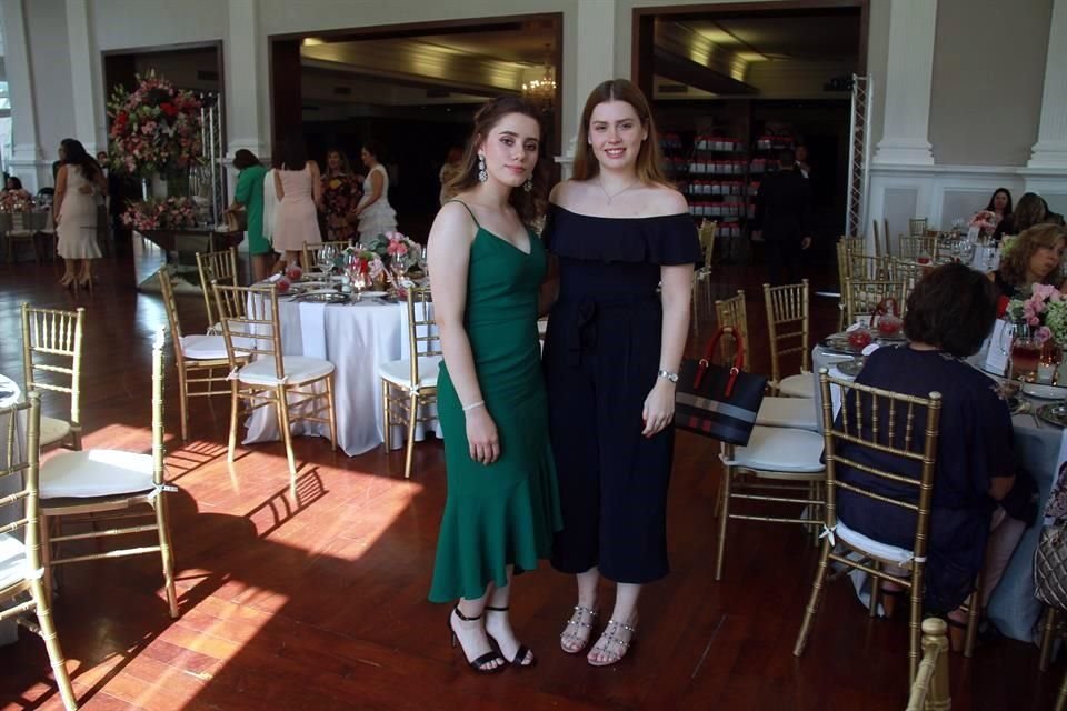 Regina Salas y Daniela Sada
