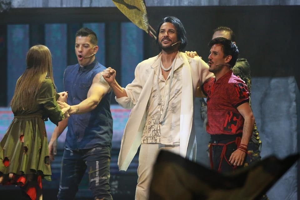 El espectáculo se presentó en la Arena Monterrey este sábado.
