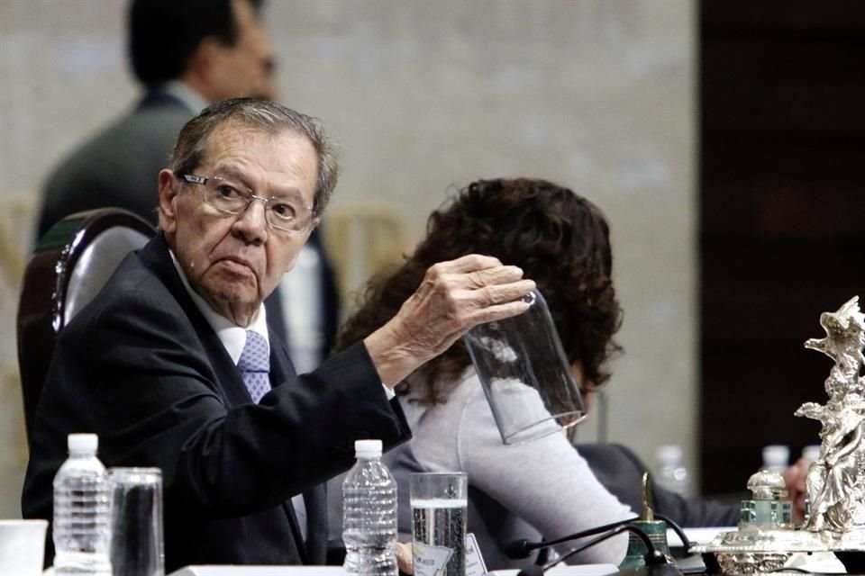 Porfirio Muñoz Ledo, presidente de la Mesa Directiva de la Cámara Diputados.