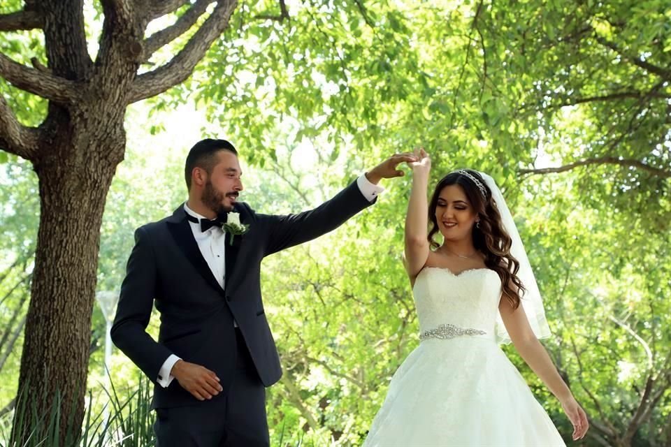 Raúl Adrián Gómez Nerio y Anna Karen Chapoy Montiel