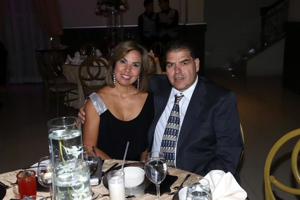 Virginia de González y Francisco González