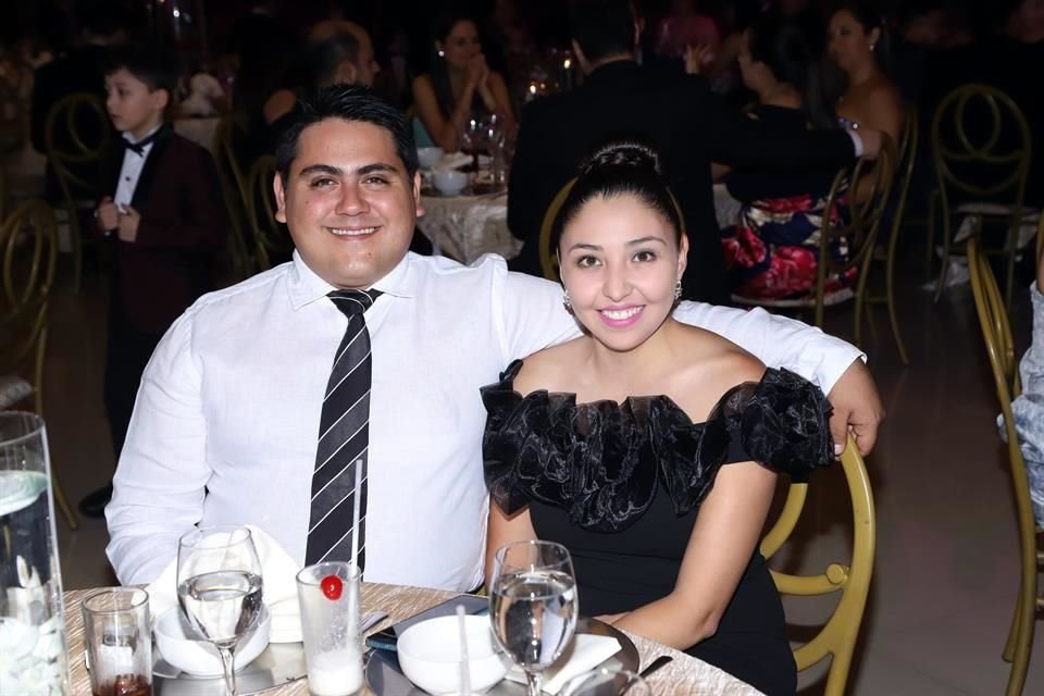 Samuel Ortiz y Lorena Cortez