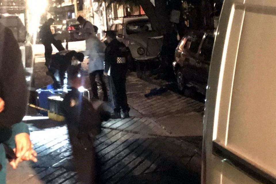 Una balacera en Cuautepec, Gustavo A. Madero, dejó como saldo un joven muerto y cuatro personas detenidas, entre ellas una mujer