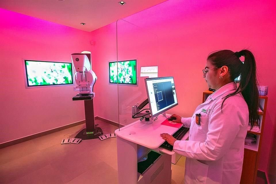 Cuentan con equipos de última tecnología para brindar precisión, seguridad y confort en cada estudio.
