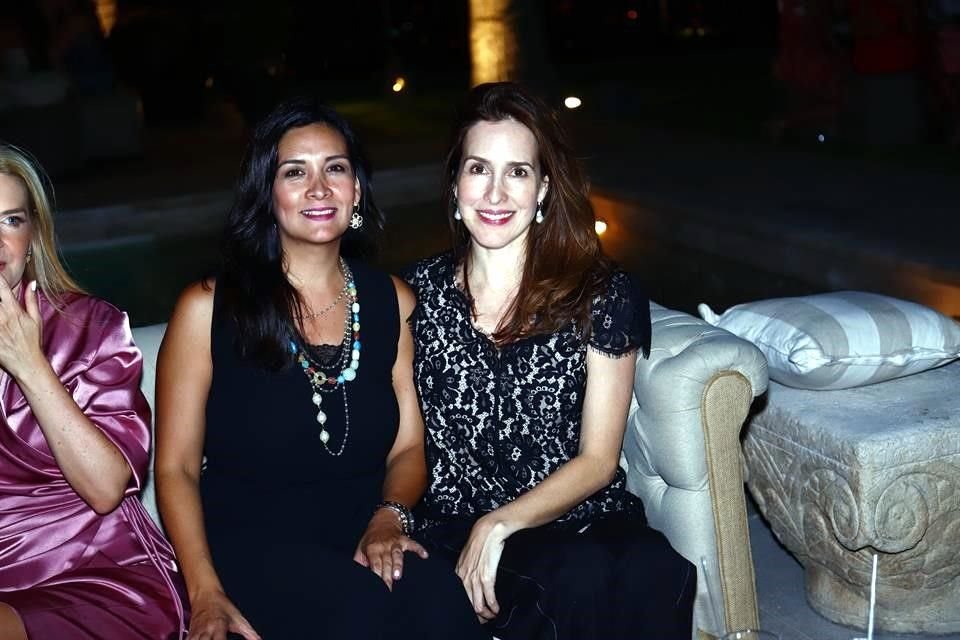 Silvia Ruiz de Gómez Junco y Karla Gracida de Ruiz