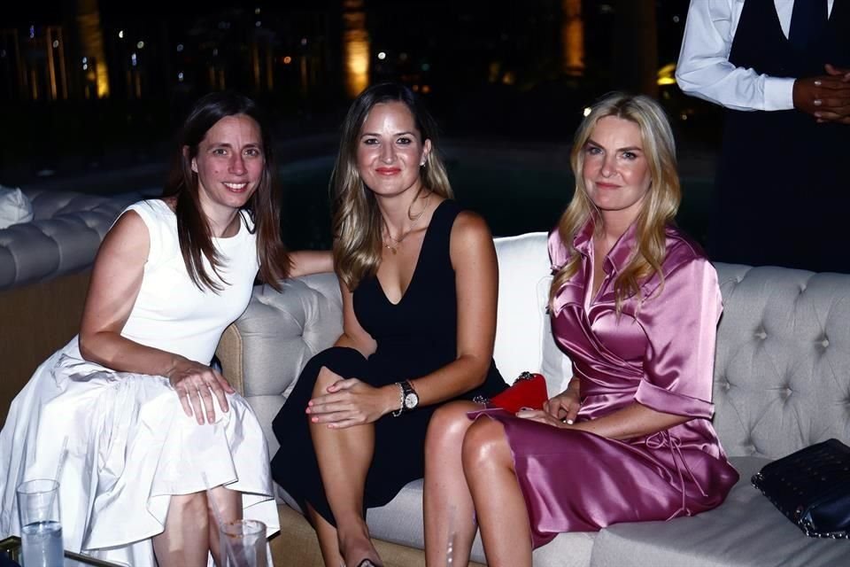 Brenda Gutiérrez de Chapa, Larissa Medina y Rosario Guerra