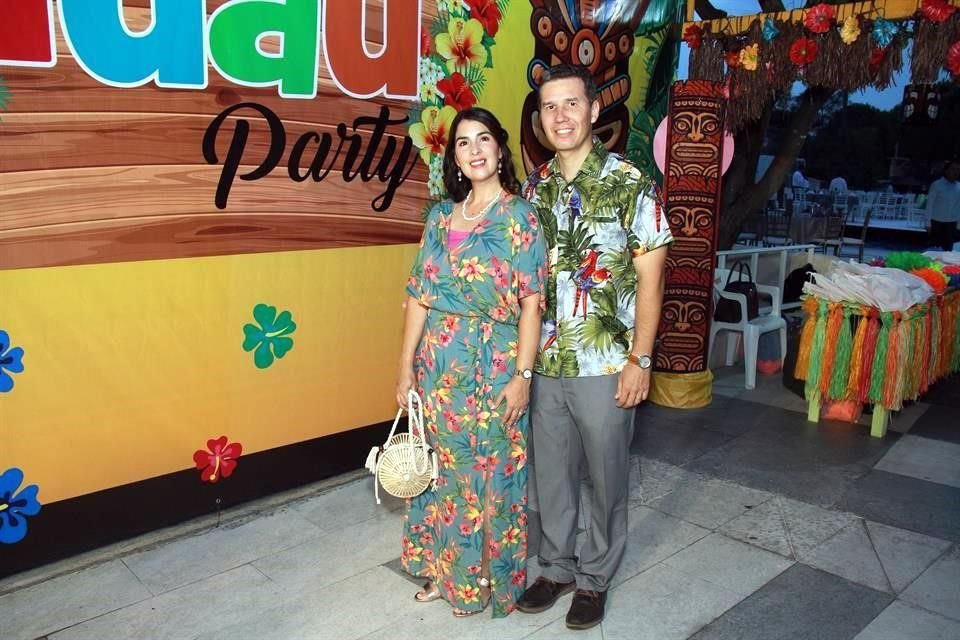 Cecilia García de De la Garza y Benjamín de la Garza Cañamar