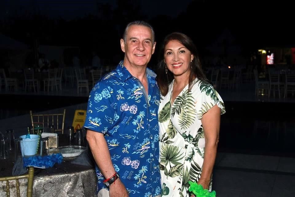 Ricardo Garza y Vero Medina