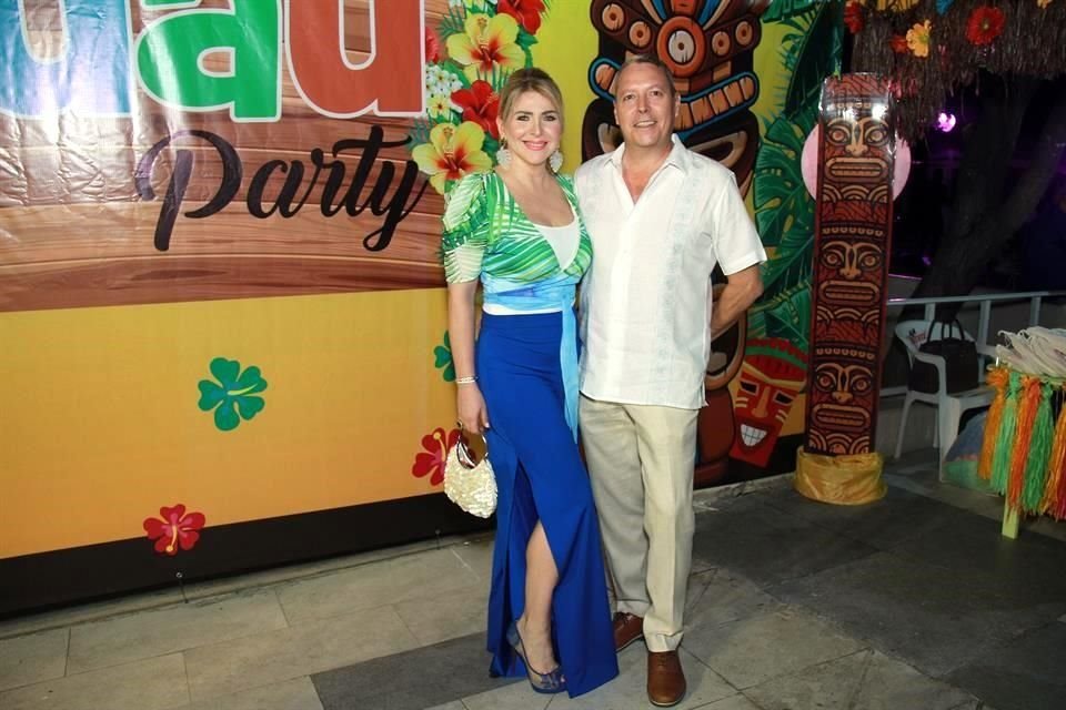 Cecy Guerra de Guadiana y Leonel Guadiana González