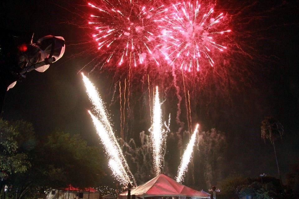 detalle de Baile de coronación del deportivo Contry 2019