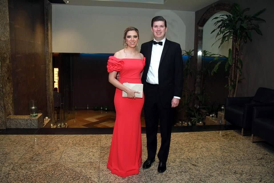 Dania Salinas de Mendoza y Carlos Eduardo Mendoza Cano