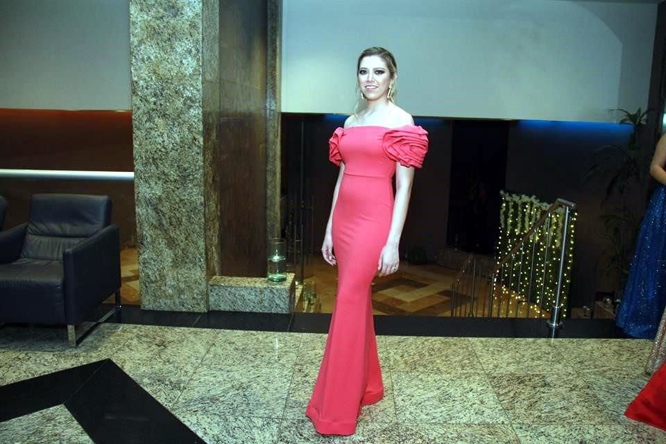 Dania Salinas de Mendoza