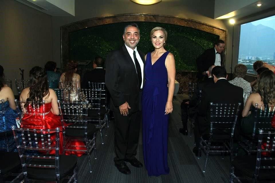 Adrián Vargas y Alma Tamez