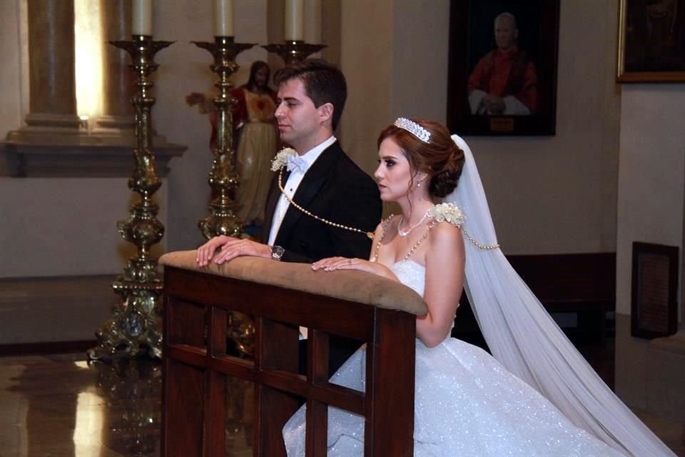 Rafael Salinas Saldaña y Denisse Quijano Coronado