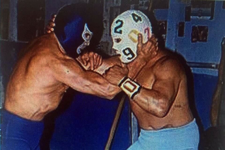 El Demonio Azul retó a El Matemático, quien había lesionado a su hijo Blue Demon Jr en una función anterior.