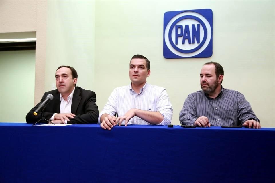 Hernán Salinas (izq.), Mauro Guerra y Raúl Gracia.