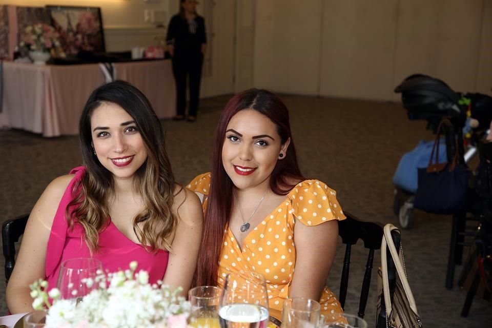 Natalia Ortega y Diana Casas