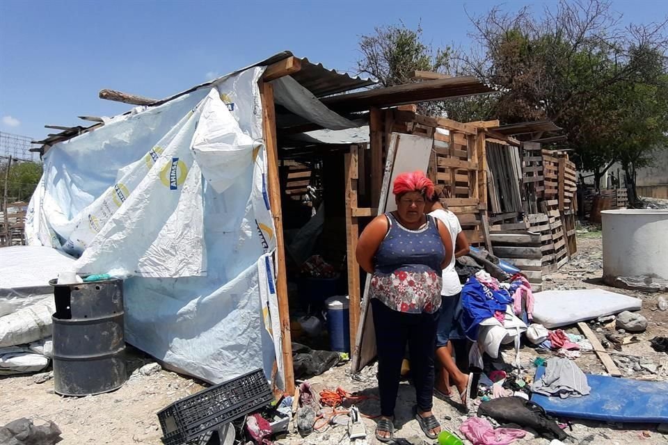 El Ranchito vuelve a reconstruirse tras su cuarto incendio, el siniestro más grande ocurrido en el sector, que consumió 80 tejabanes.