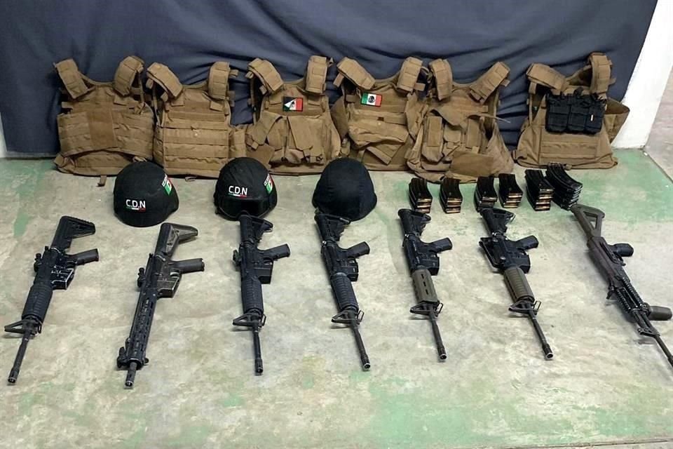 Los detenidos portaban armas de grueso calibre.