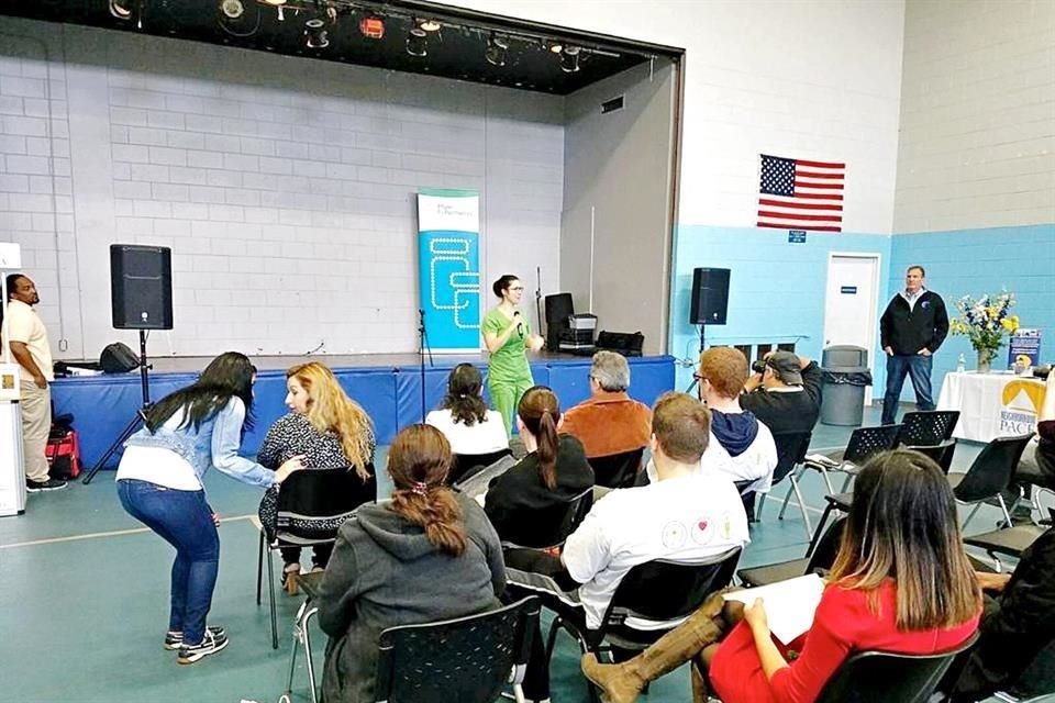 Invitada por el Consulado de México en Boston, Ana Cristina Sedas dirigió el programa de Ventanilla de Salud en donde por dos años ayudó a mexicanos a tener acceso a servicios de salud.